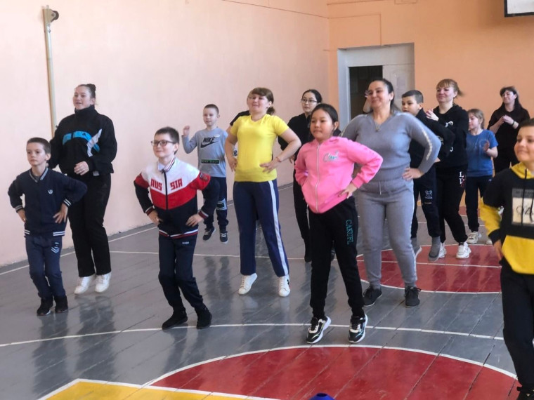 Спортивный праздник «Мама и я самая спортивная!»..